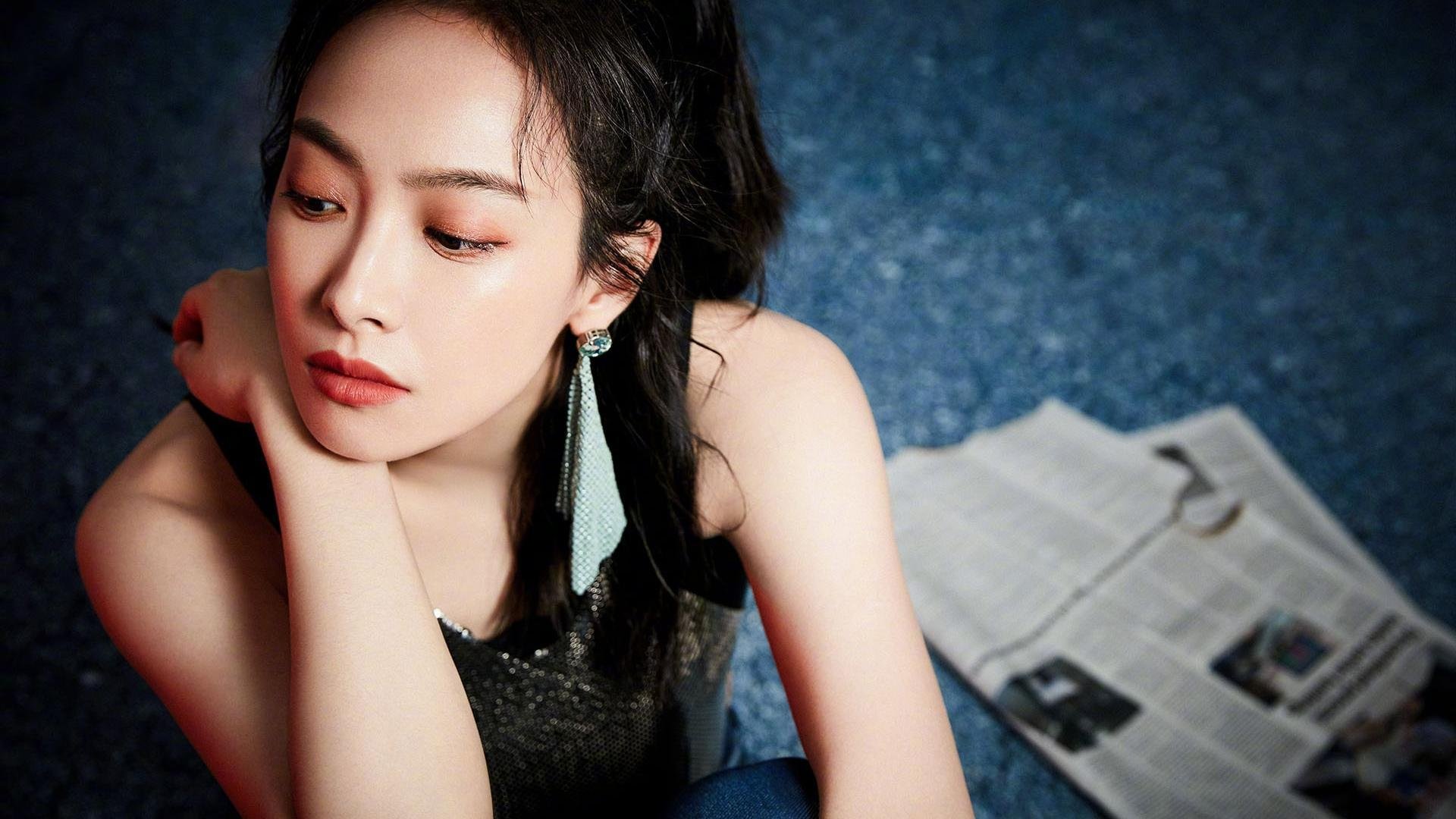 “英超最后冲刺:强队纷纷发力,争夺佳绩”,英超最后两轮对阵